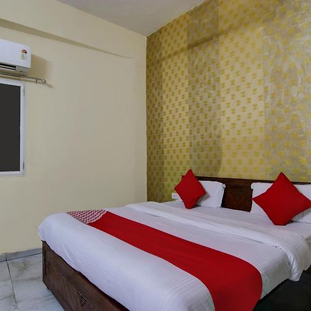 Hotel Yash House Нью-Дели Экстерьер фото