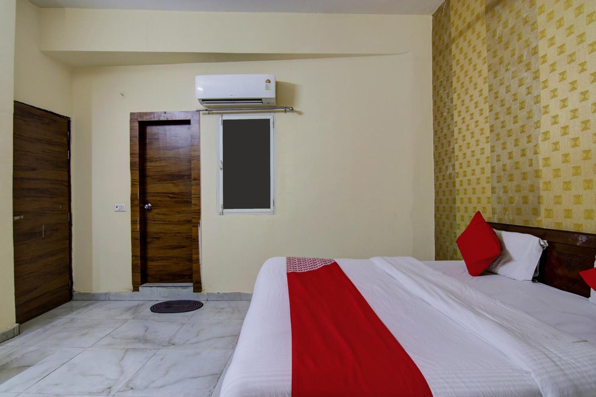 Hotel Yash House Нью-Дели Экстерьер фото